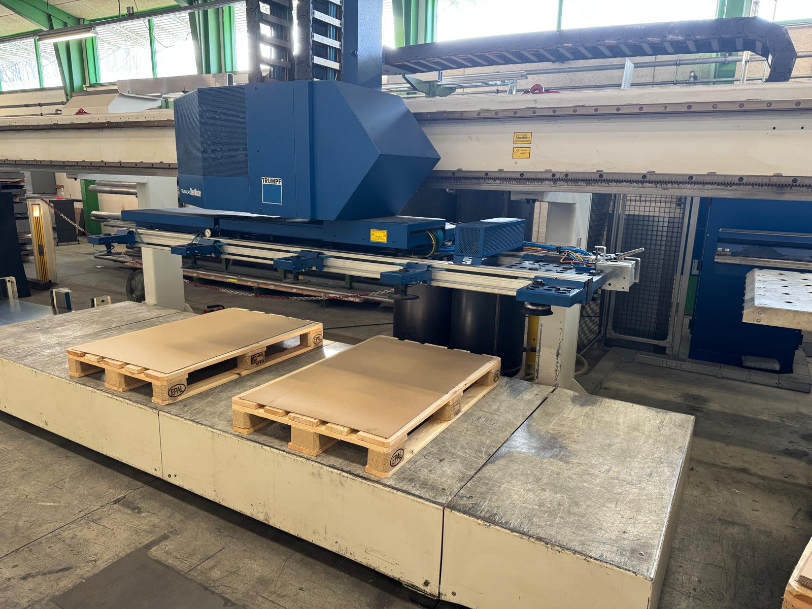 PUNCHING MACHINE TRUMPF TRUPUNCH 3000 - 1300 (S06) (FMC) - I-H&S